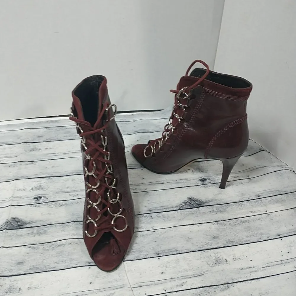 Brian Atwood Womans SZ US 8 EUR 39 Burgundy Adele Booties